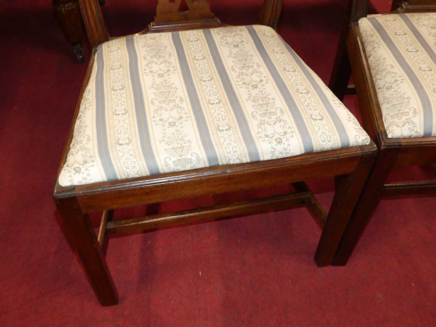 A set of three Chippendale style mahogany splatback dining chairs, each having striped upholstered - Image 4 of 4
