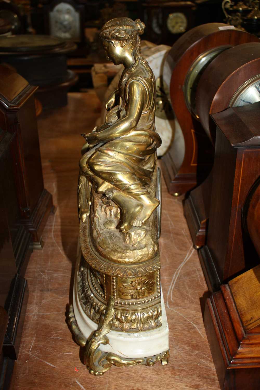 A French gilt brass and marble mantel clock, 20th century, the whole surmounted with a maiden and - Image 2 of 3