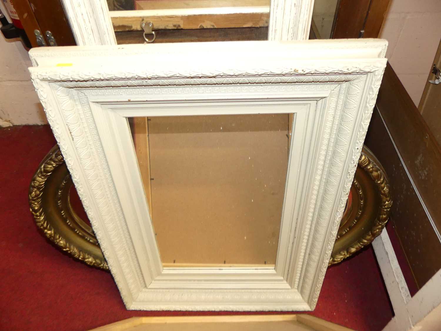 A selection of framed wall mirrors, to include gilt and painted examples, various sizes (7) - Image 2 of 4