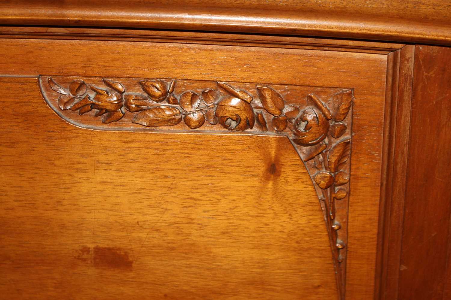 A circa 1900 Vienna secessionist walnut double bedstead, the recessed panelled head and footboard - Image 8 of 8