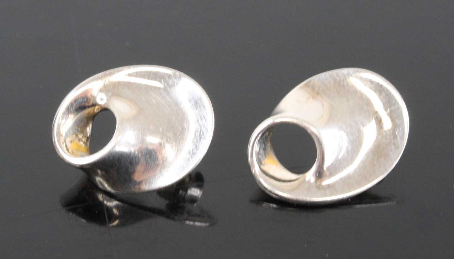 A pair of silver ear studs designed by Vivianna Toran for Georg Jensen, both stamped and numbered - Image 3 of 3