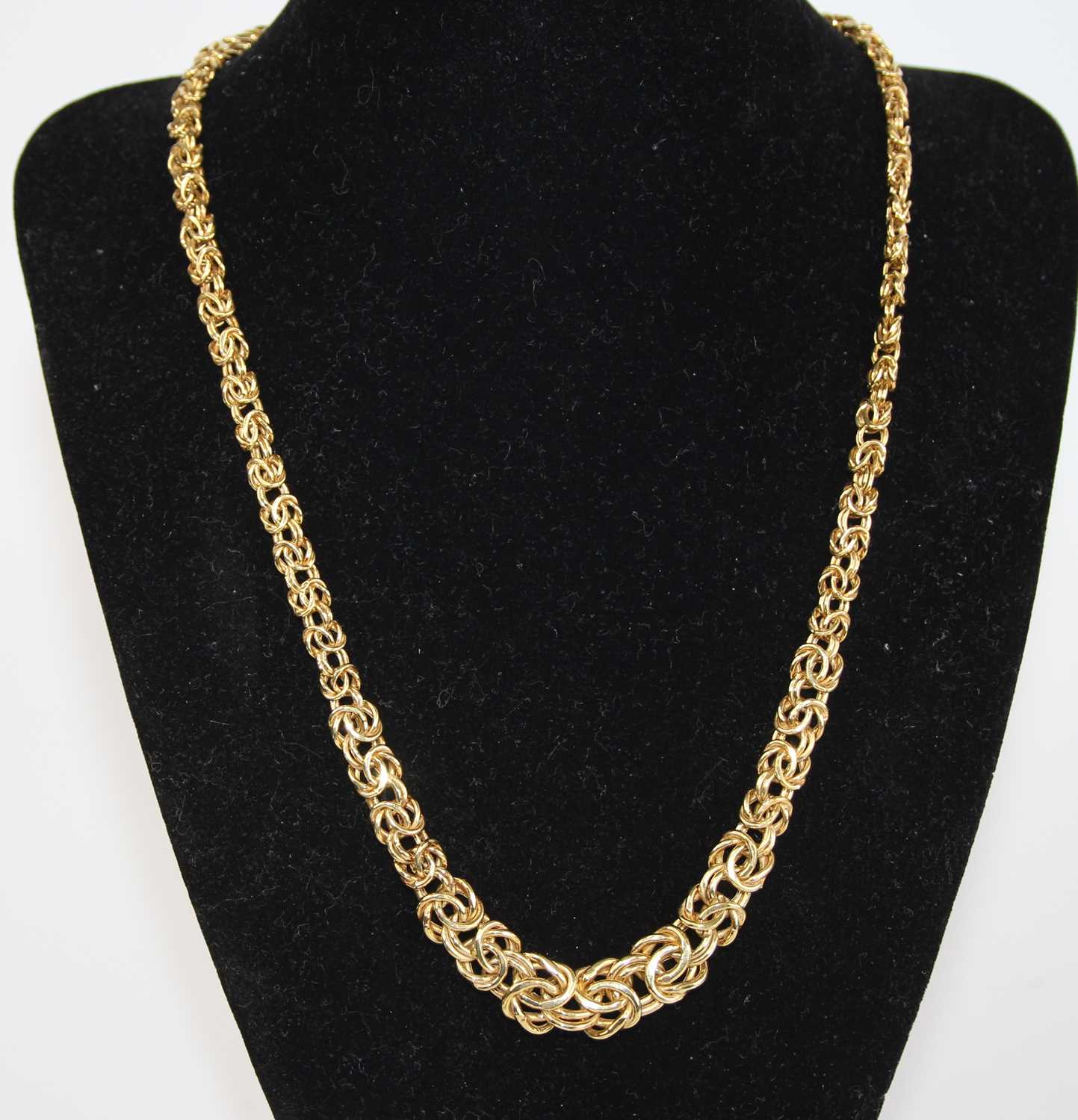 A modern 9ct gold graduated Byzantine link necklace, 13.5g, length 50cm In excellent condition