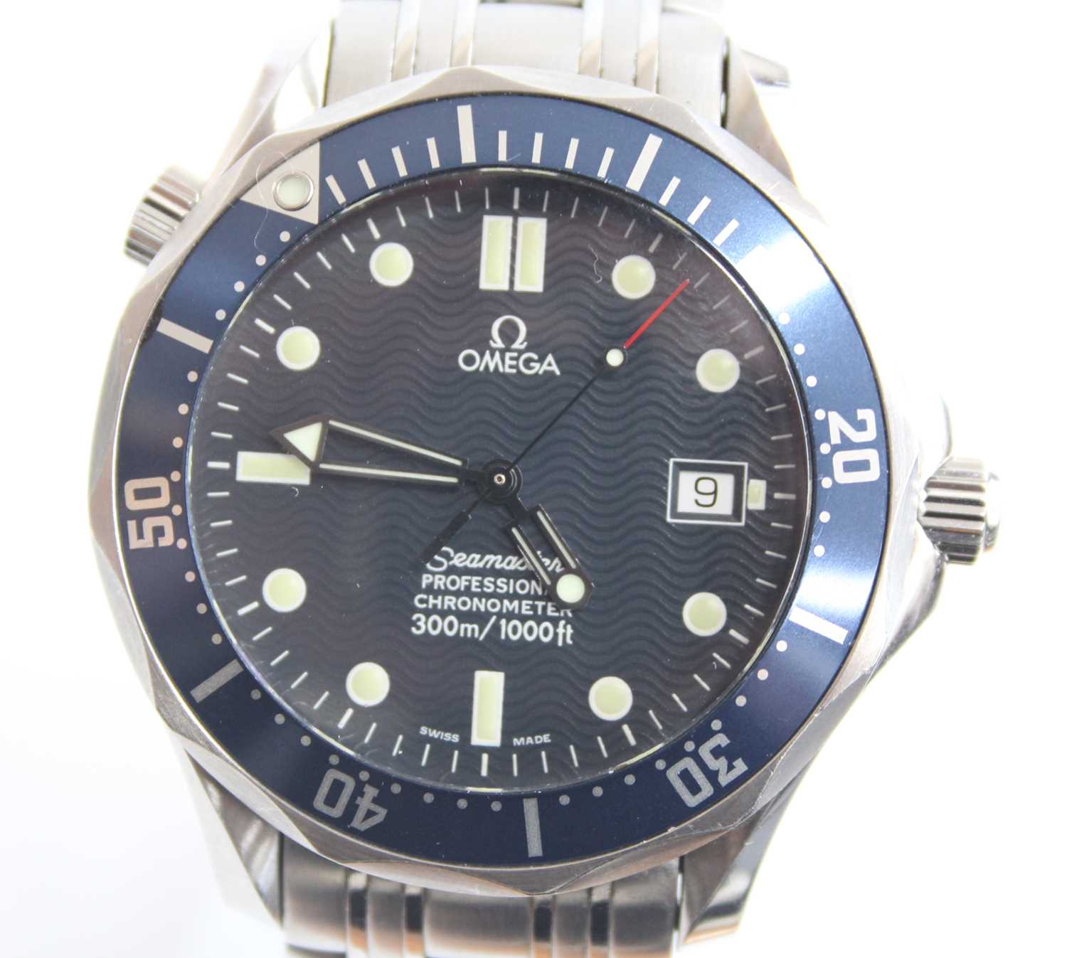 A stainless steel Omega Seamaster Professional chronometer automatic wrist watch, the round blue