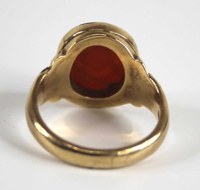 A Victorian style 9ct gold and agate set masonic signet ring, the agate setting measuring 15 x 12mm, - Image 4 of 7