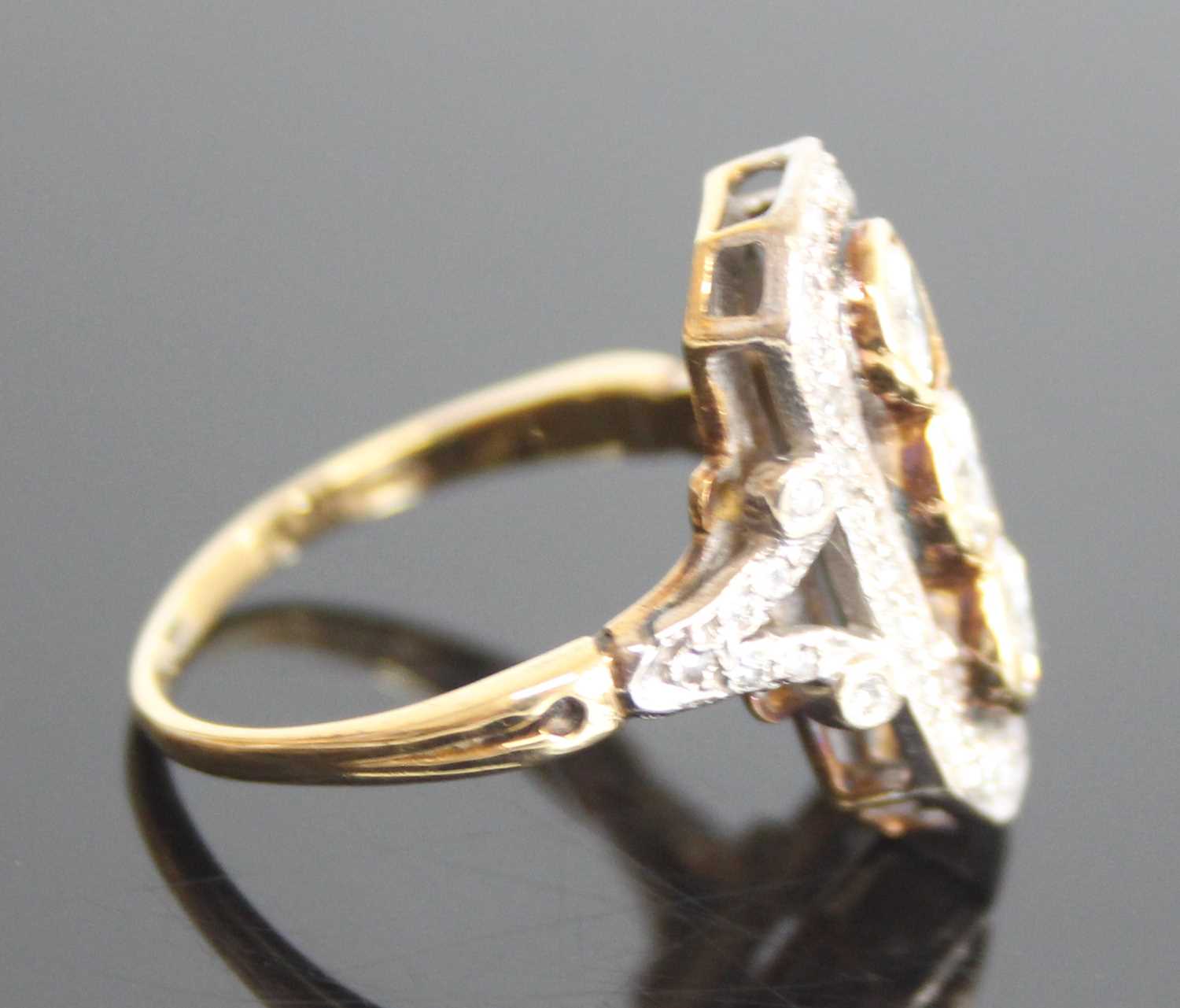 An 18ct yellow and white gold Art Deco style panel ring comprising 3 round brilliant cut diamonds in - Image 3 of 7