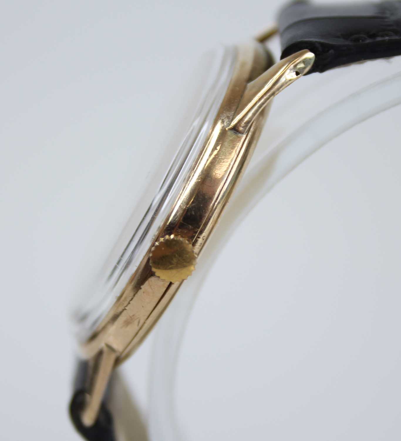 A gent's Longines 9ct gold cased wristwatch, having a signed silvered Arabic dial with subsidiary - Image 3 of 5