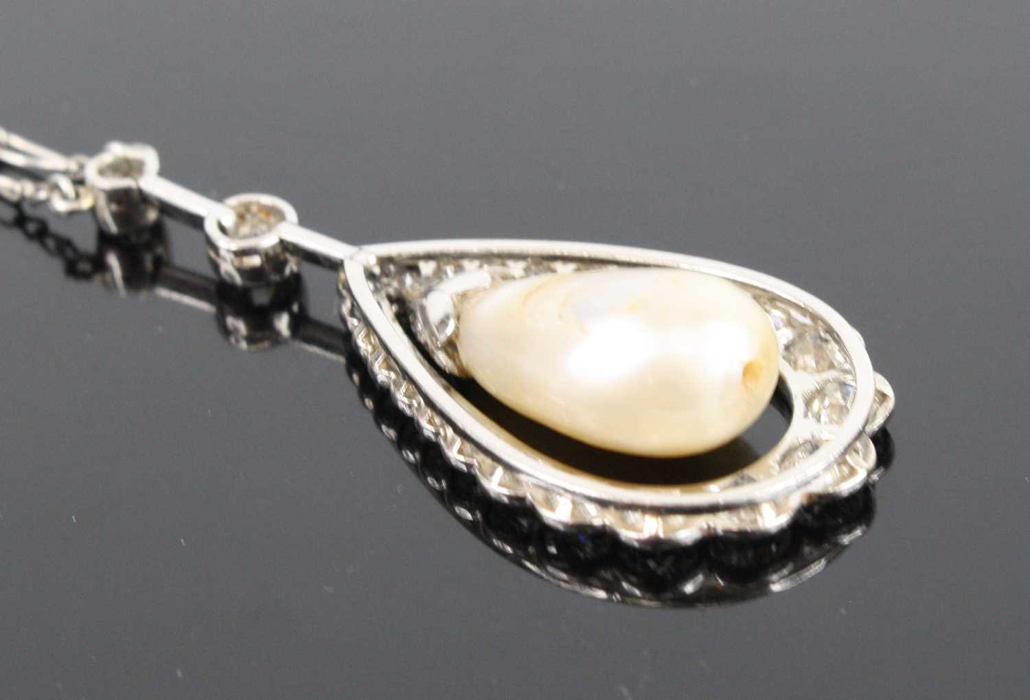 A white metal articulated pearl and diamond pear shaped cluster pendant, comprising a 16.5 x 10.15mm - Image 7 of 14