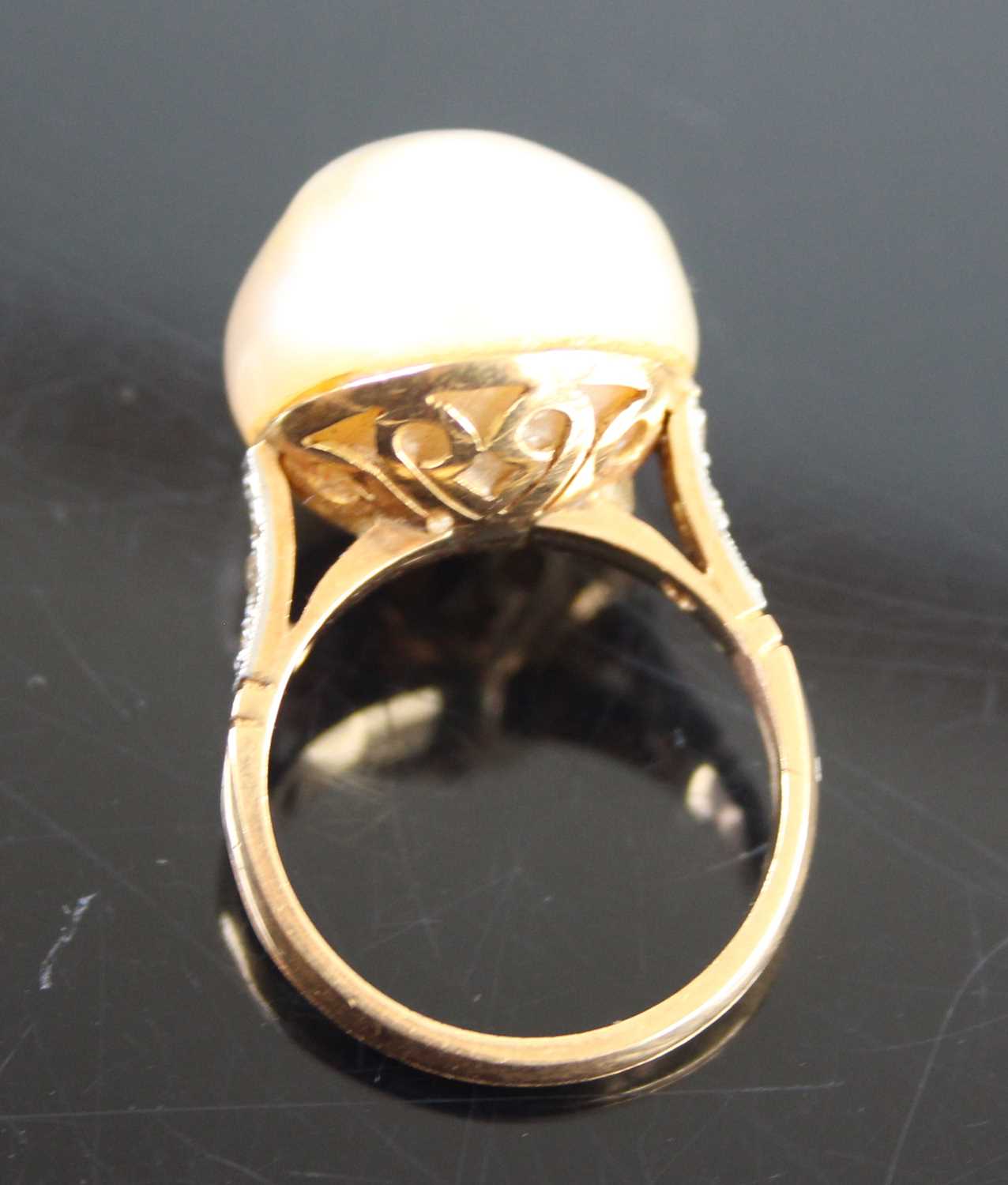 A rose and white metal mabé cultured pearl and diamond dress ring, the mabé cultured pearl measuring - Image 6 of 8