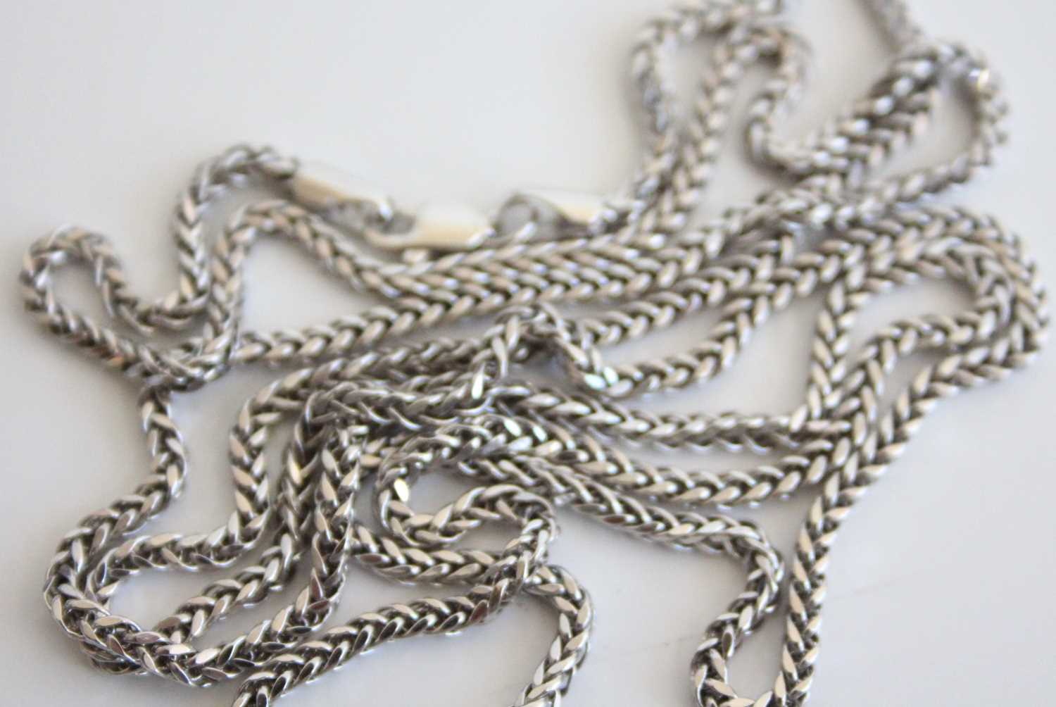 A modern 9ct white gold snake link necklace, 5.3g, 74cm - Image 3 of 3