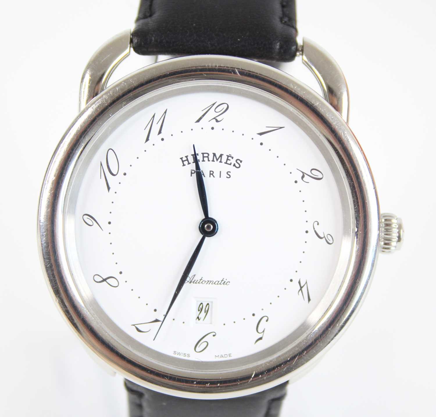 A steel Hermes automatic wristwatch, having round white Arabic dial and date at six, fitted to a - Bild 2 aus 8