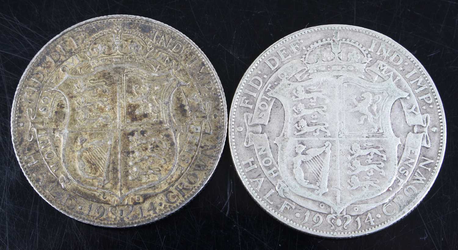 Great Britain, 1914 half crown, George V, rev: crowned quartered shield of arms within garter - Image 2 of 4