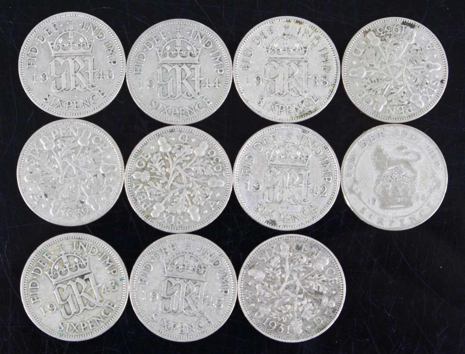 Great Britain, a collection of pre-1947 coins to include florins/two shillings x20, shillings x24 - Image 3 of 3