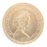 Great Britain, 1979 gold full sovereign, Elizabeth II, rev: St George and Dragon above date. (1)