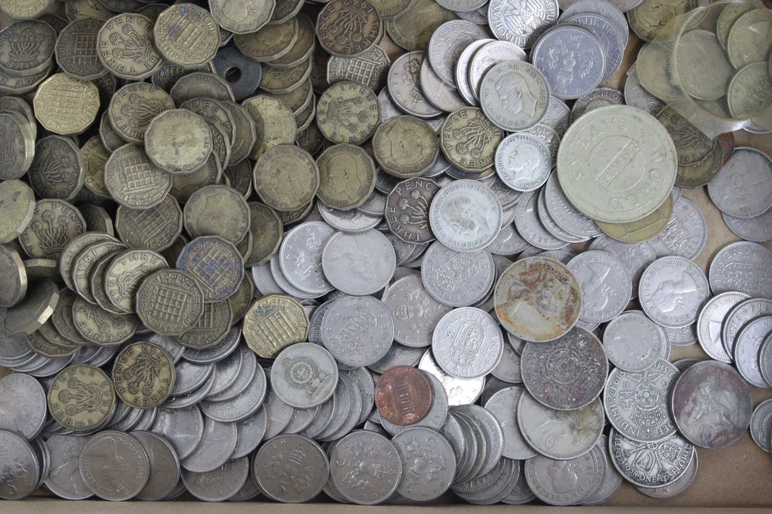 World, a large collection of coins, mainly being 20th century examples, countries to include