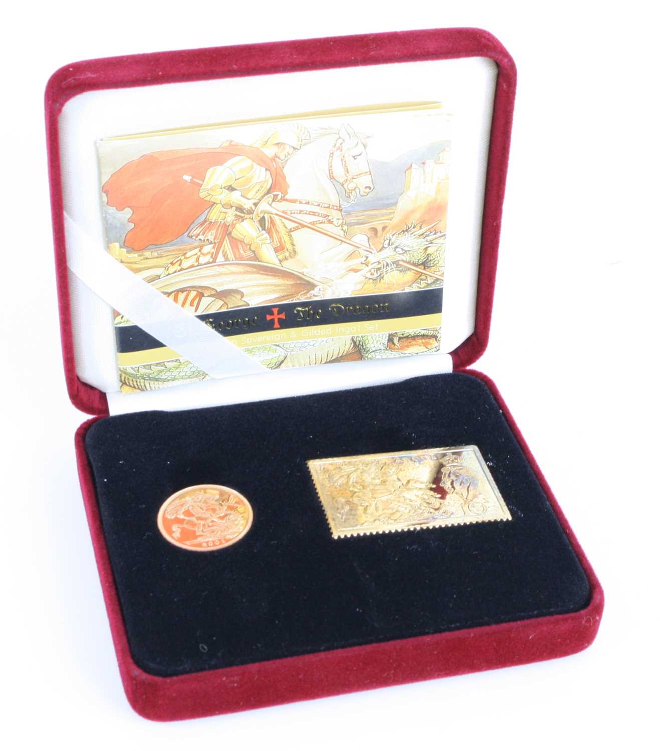 Great Britain, 2001 gold full sovereign, Elizabeth II, rev: St George and Dragon above date,