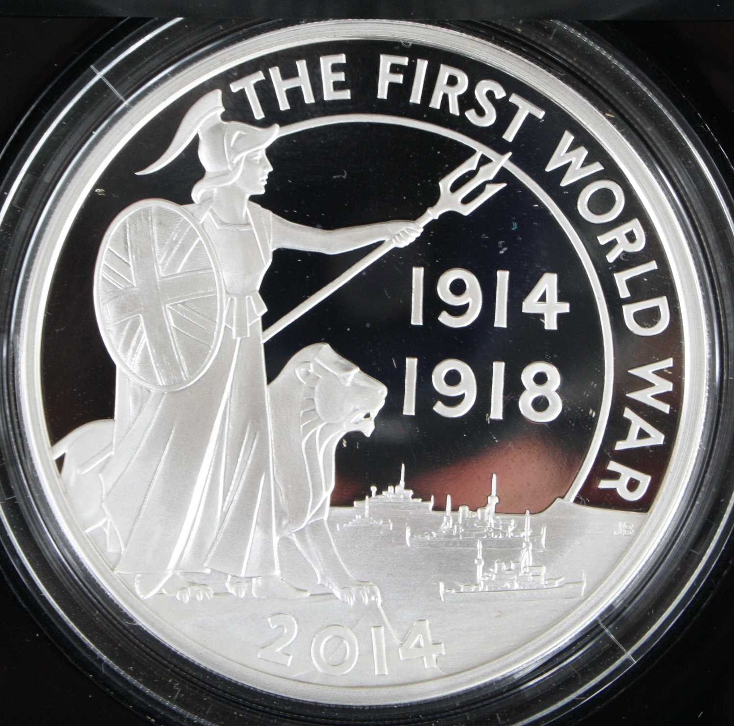 United Kingdom, The Royal Mint, 100th Anniversary of the First World War, Outbreak 2014 Five-Ounce - Bild 2 aus 2