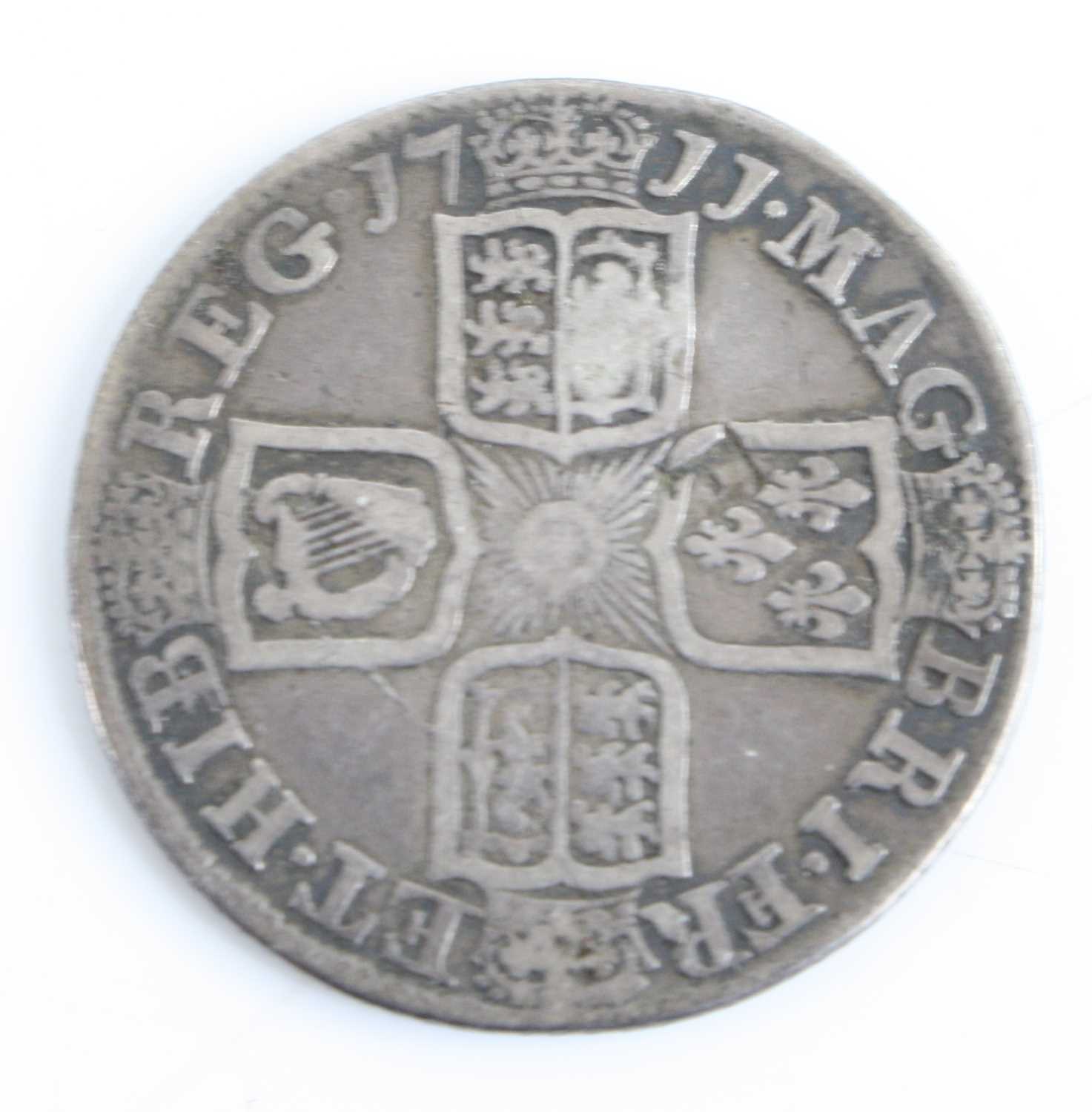 Great Britain, 1711 shilling, Queen Anne draped bust, rev: crowned cruciform shields (counter - Image 3 of 5