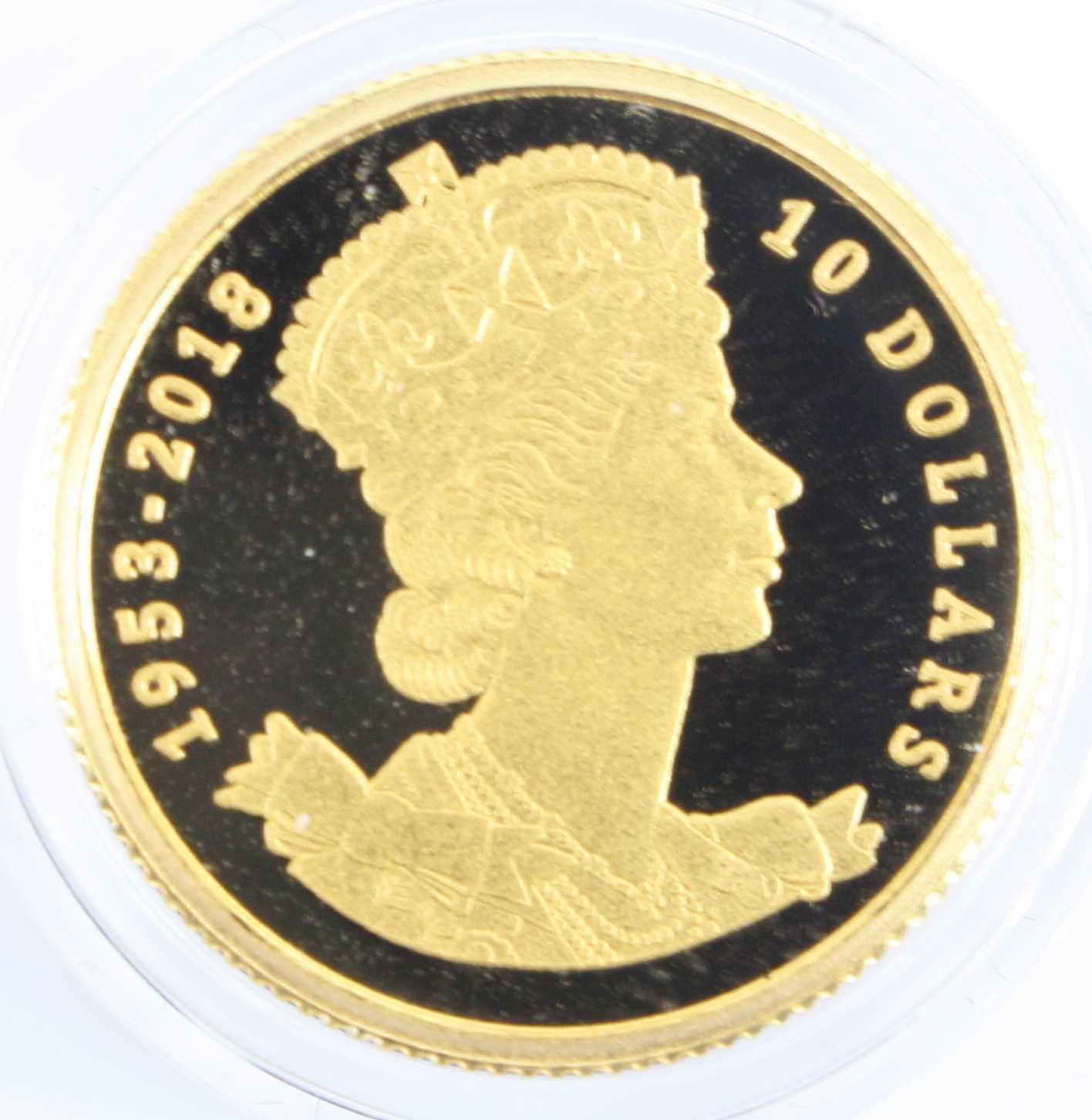 Royal Canadian Mint, Canada 2018 QE II Coronation 1/4oz Gold Proof Coin, obv: Elizabeth II, rev: - Bild 2 aus 3