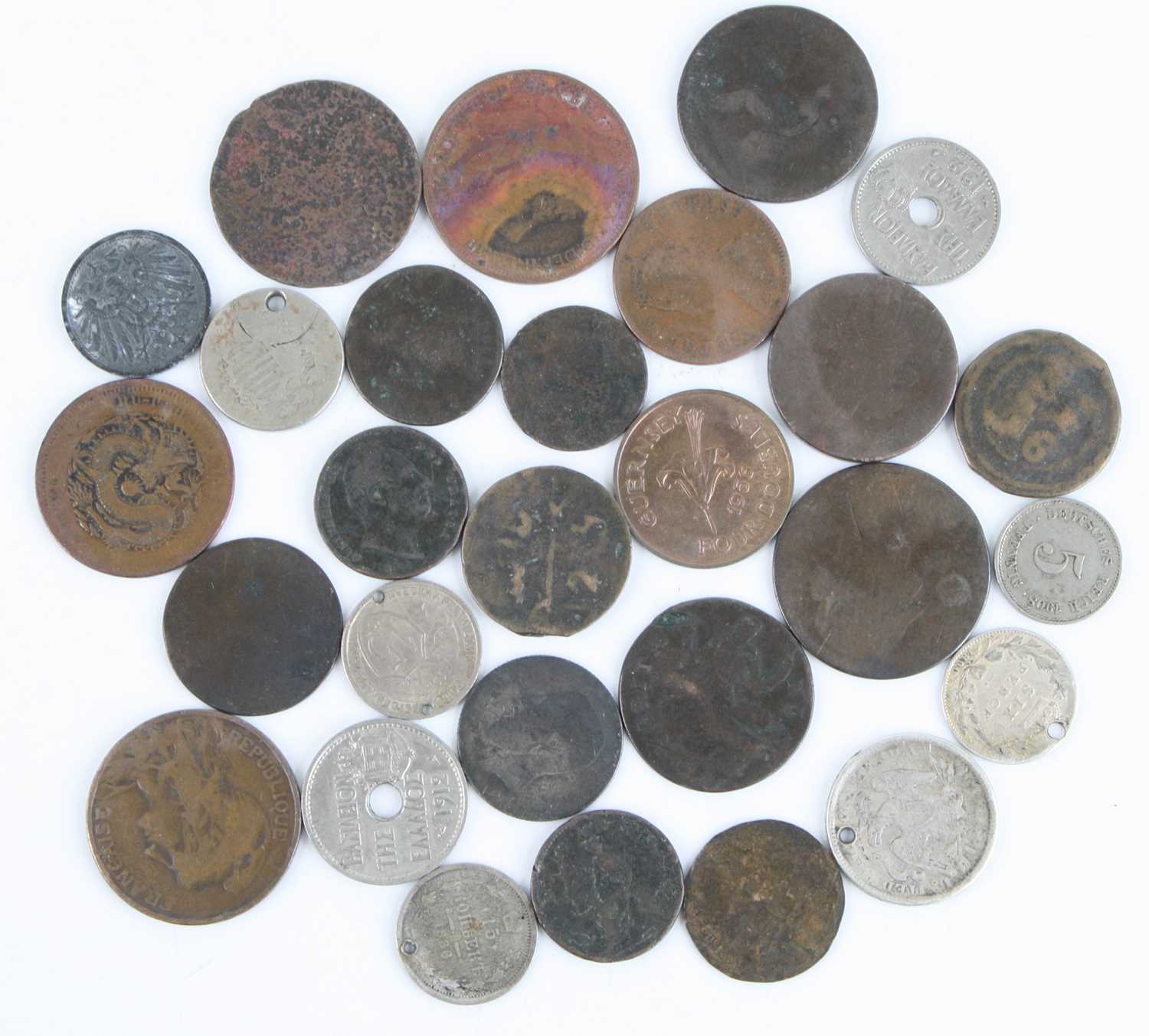World, a collection of coins to include England Edward VI? shilling (poor), Morocco 1871 4 falus, - Bild 4 aus 4