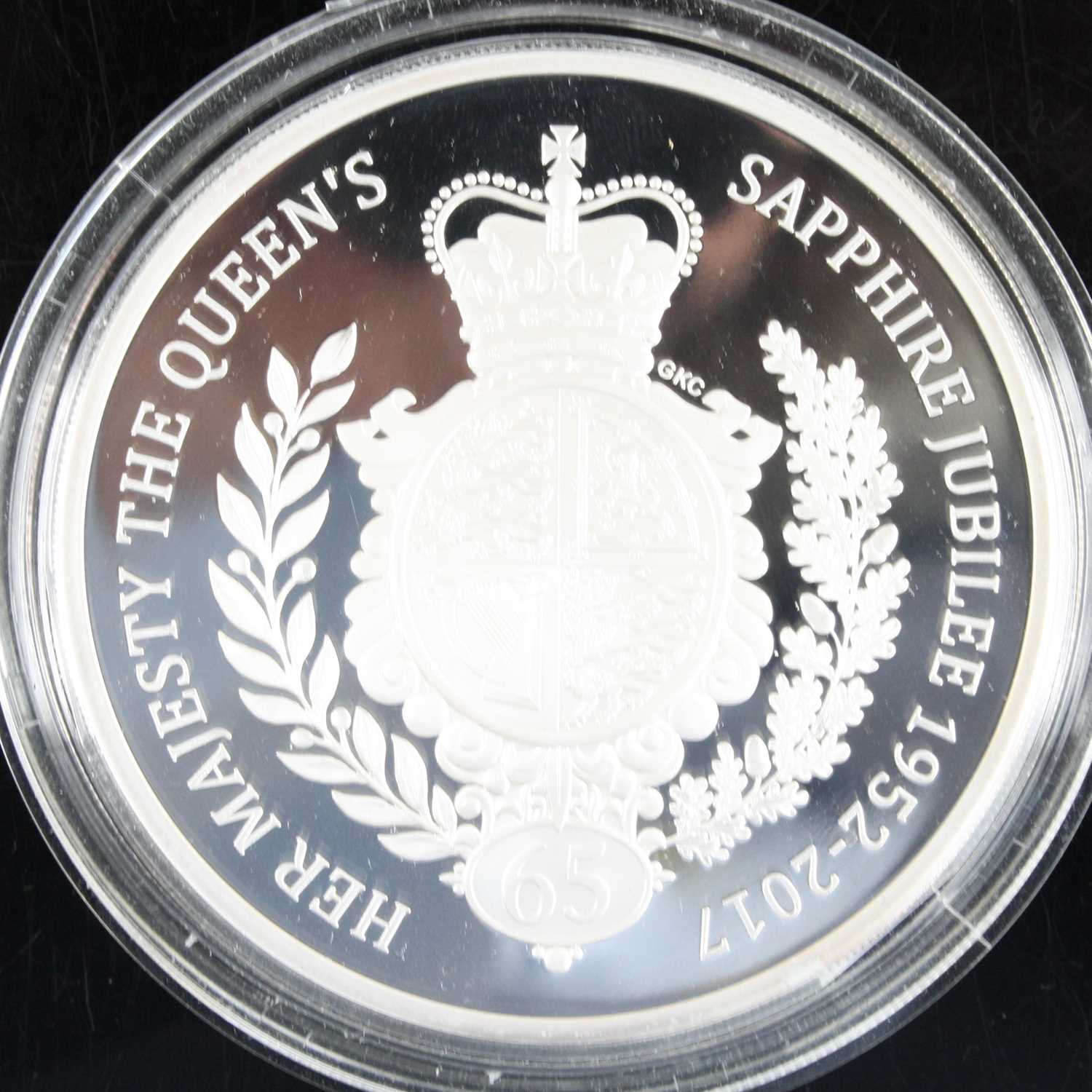 United Kingdom, The Royal Mint, The Sapphire Jubilee of Her Majesty The Queen 2017 Five-Ounce Silver - Image 3 of 3