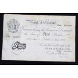 Great Britain, Bank of England five pound note "The White Fiver" no. 19526, serial no. U80 023709,