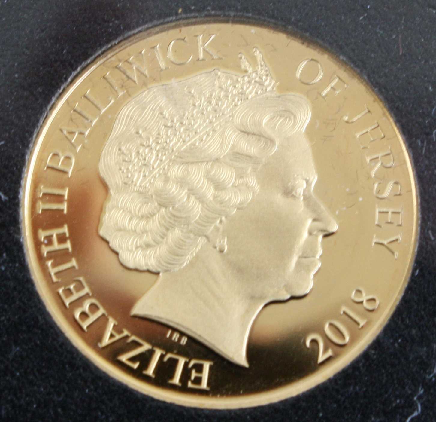 Bailiwick of Jersey, 2018 H.M. The Queen's Coronation 65th Anniversary Gold Proof Penny, boxed - Bild 2 aus 3