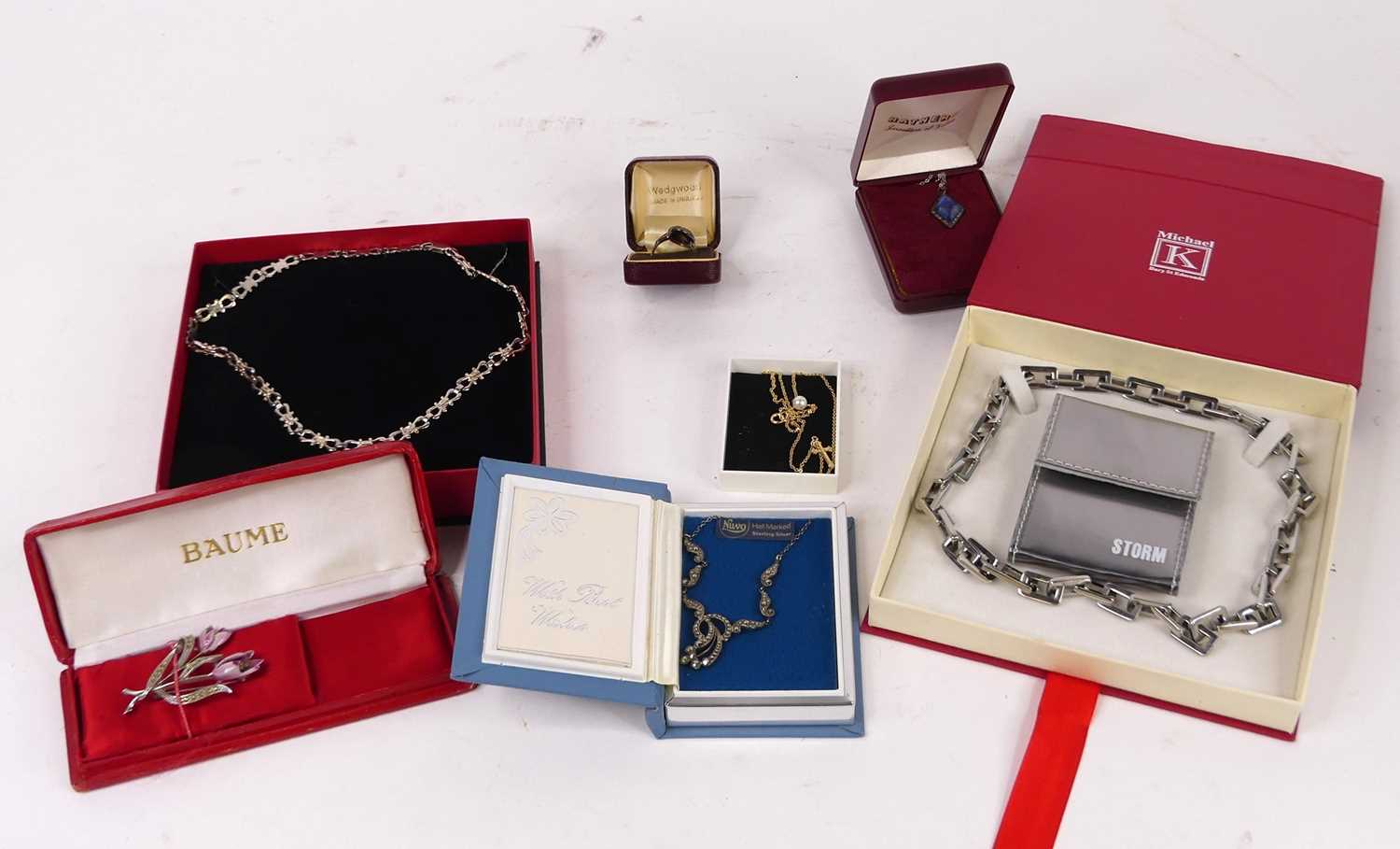 A collection of mixed costume jewellery, to include a silver chain link necklace, paste set