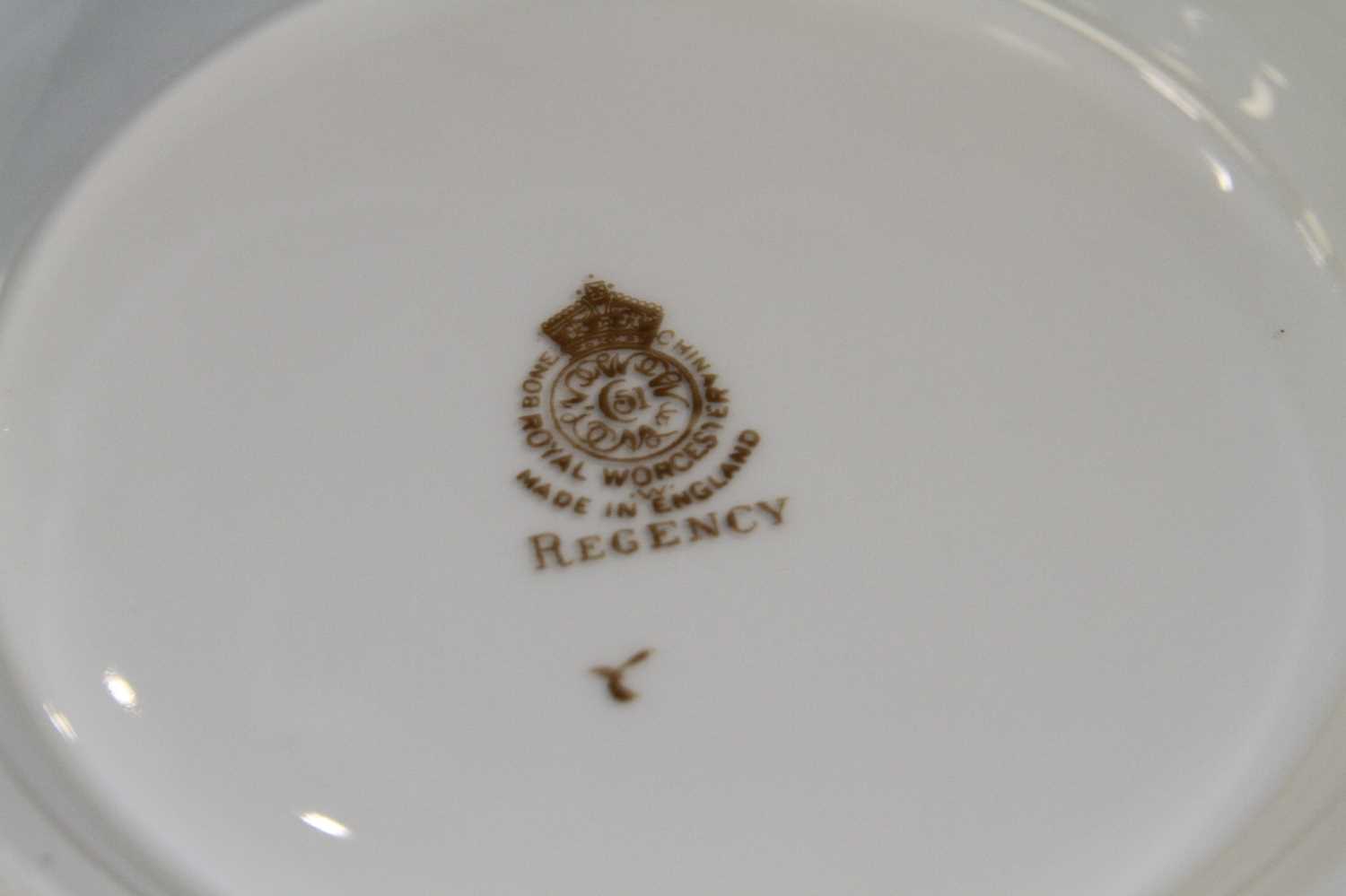 A collection of Royal Worcester Regency pattern dinner wares to include meat plates, dinner plates - Image 2 of 2