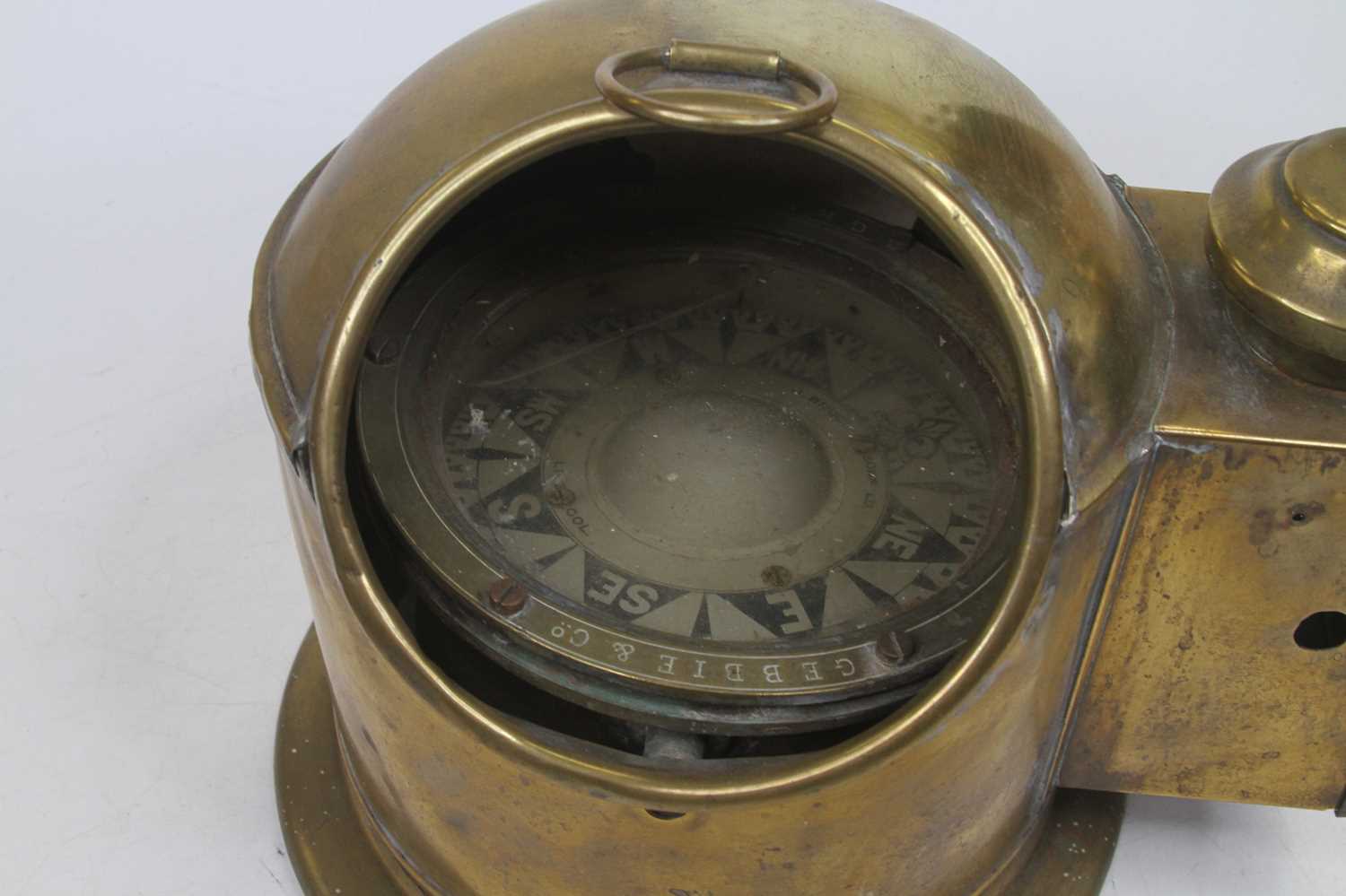 An early 20th century Gebbie & Co. gimbal mounted ship's compass, height 21cm - Image 2 of 2