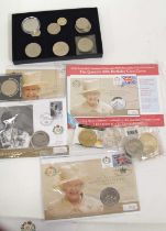 Great Britain - a collection of commemorative coins to include crowns, £5, 50p, and £1