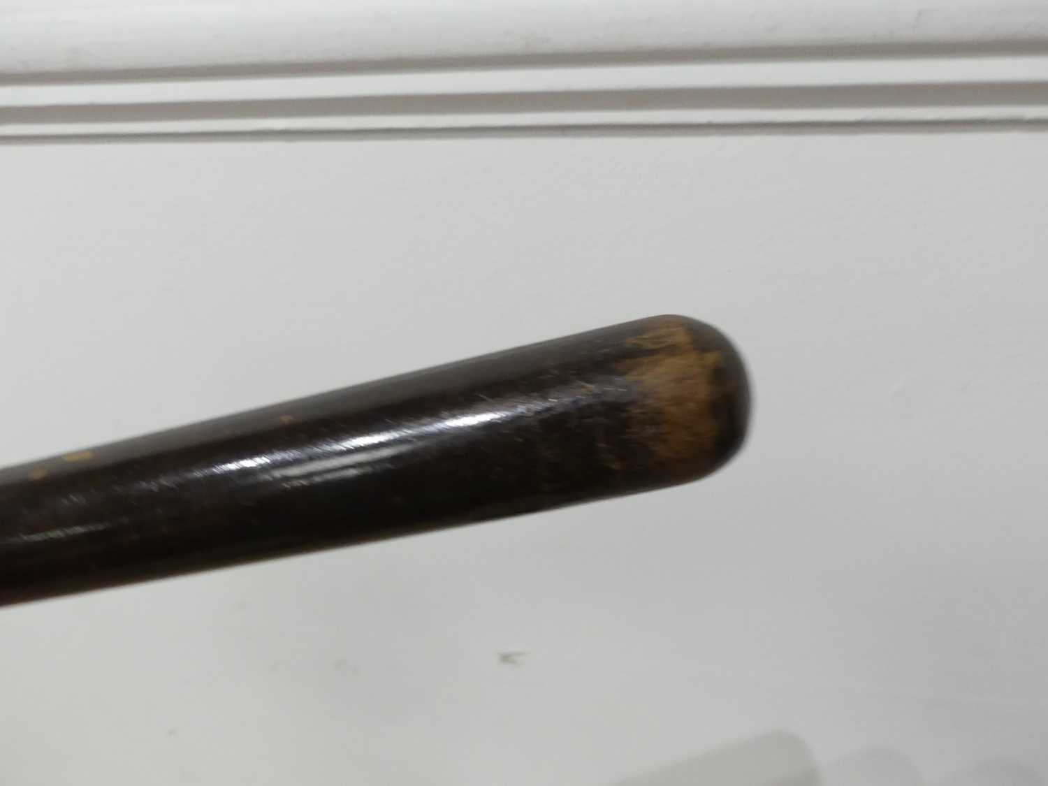 A George V rosewood and silver mounted presentation walking stick, engraved to the collar 'Presented - Image 2 of 8