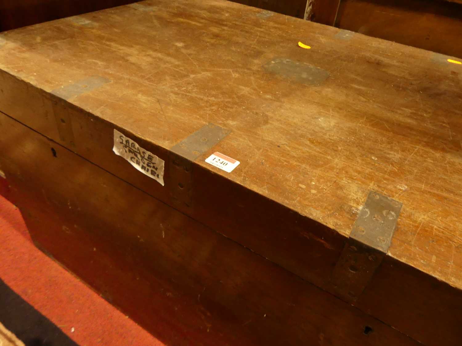 A circa 1900 camphor wood and brass bound military travelling trunk, having iron end carry handles - Bild 3 aus 3