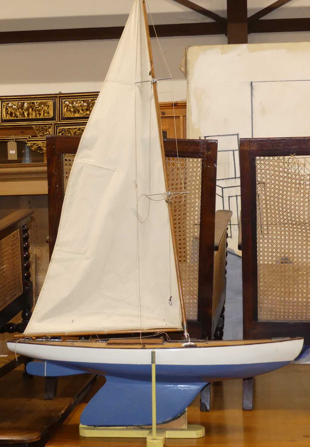 A very well made 1960s wooden hull pond yacht, hand painted in white with stained wooden deck, - Image 6 of 6