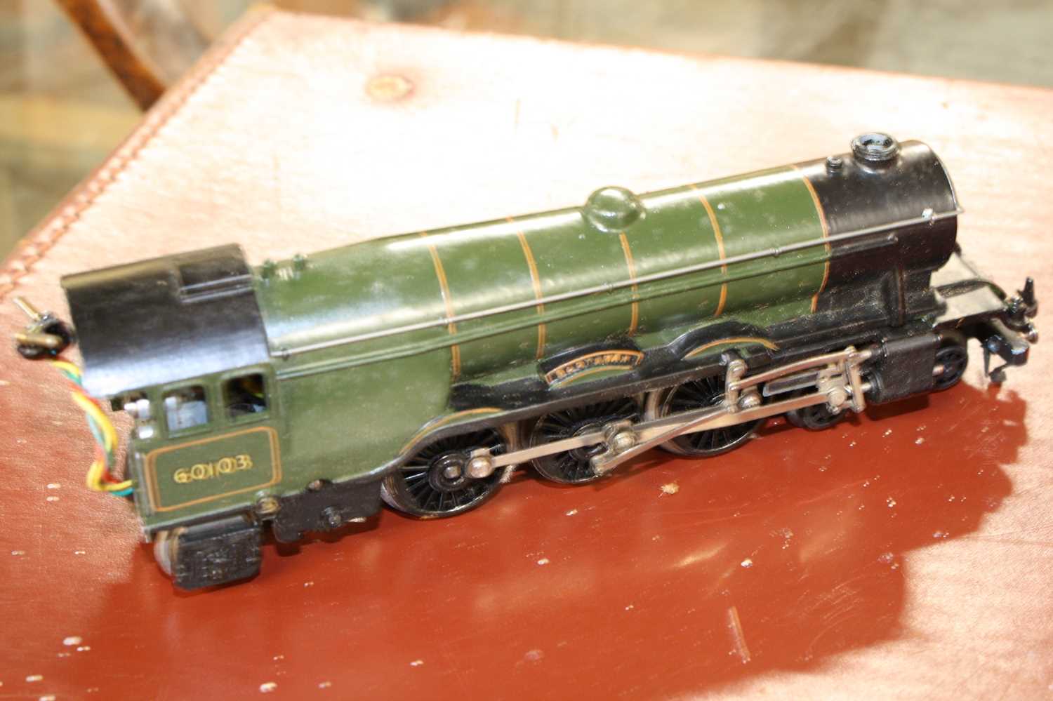 A suitcase containing a quantity of Trix model railways to include a British Railways Express - Image 6 of 7