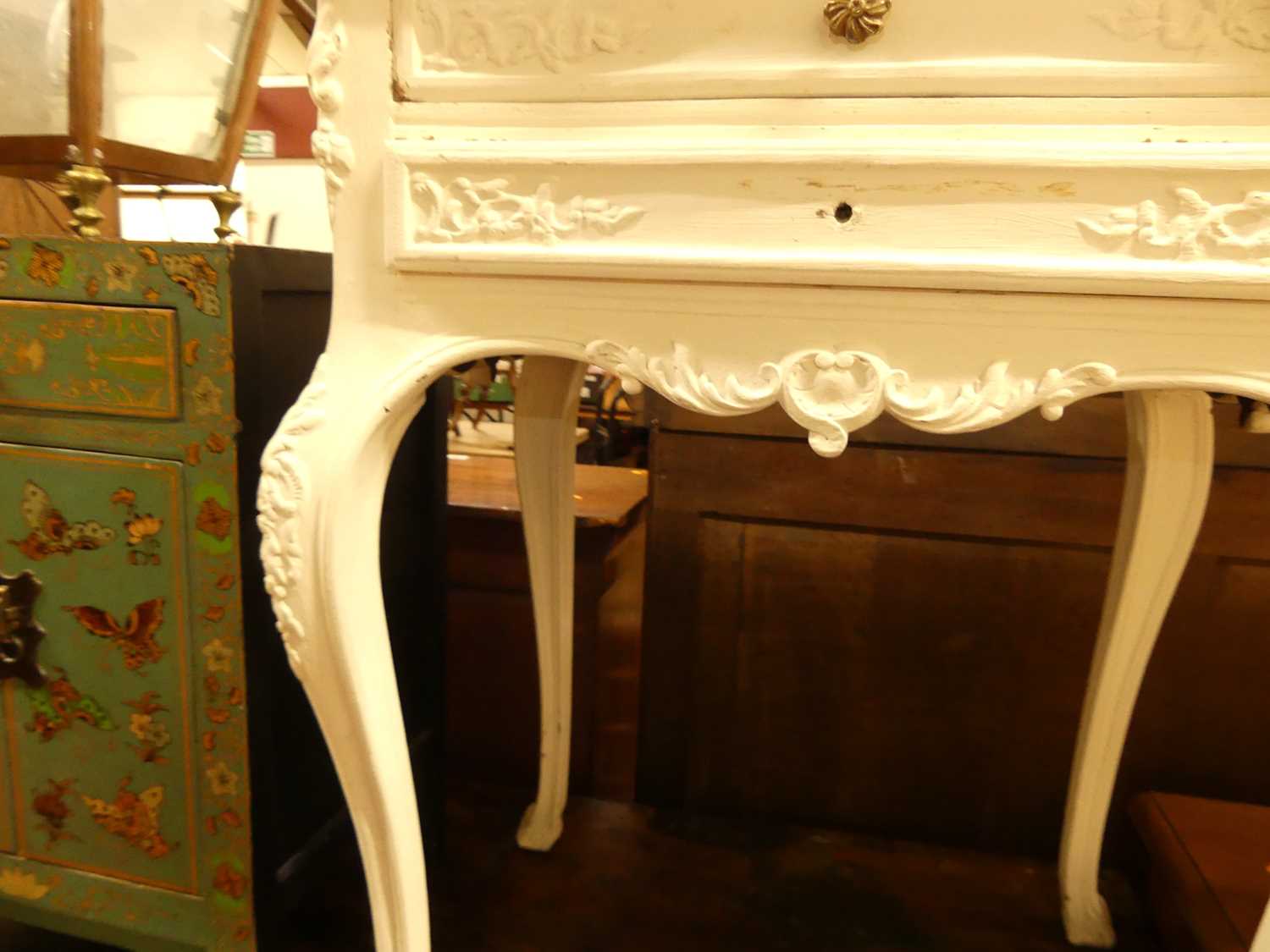 A French later white painted serpentine two drawer side table, raised on pronounced cabriole - Image 4 of 4