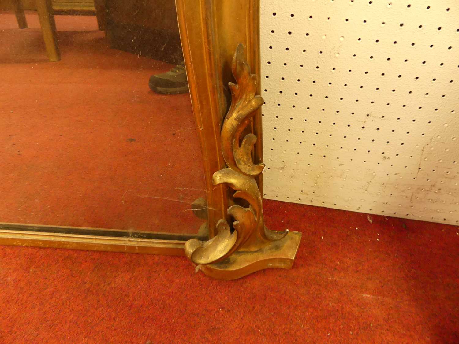 A mid-Victorian giltwood framed arched overmantel mirror, having floral lower detail, 96 x 130cm - Image 3 of 3