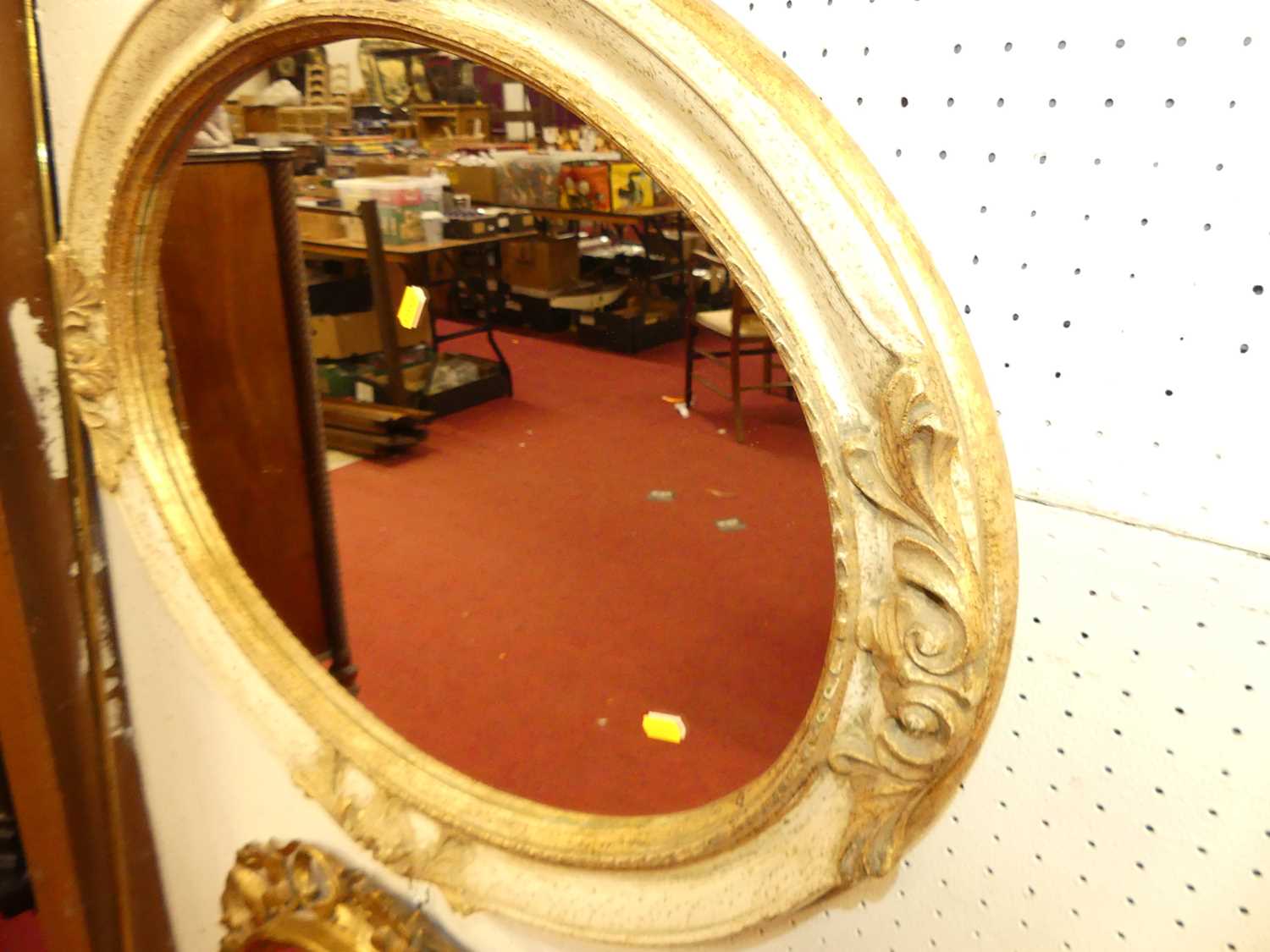 An early 20th century gilt framed oval wall mirror, 64 x 79.5cm; together with a contemporary - Bild 4 aus 7