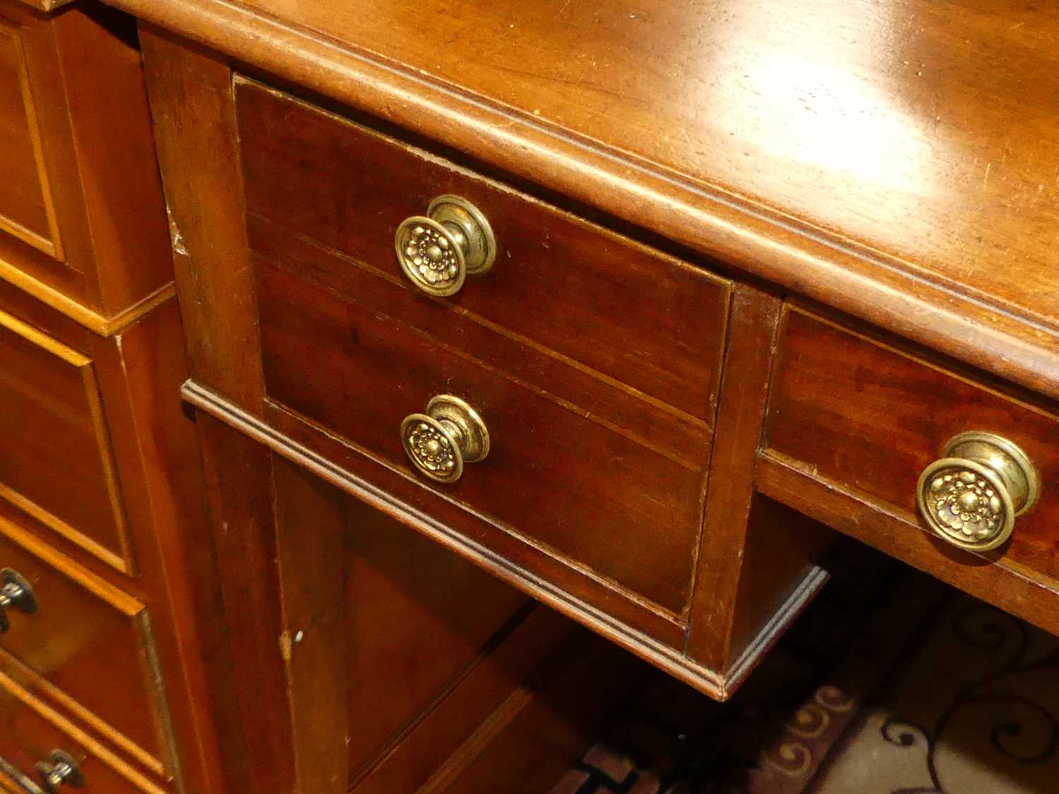 A circa 1900 mahogany kneehole dressing table, having an arrangement of four drawers, on square - Image 3 of 5
