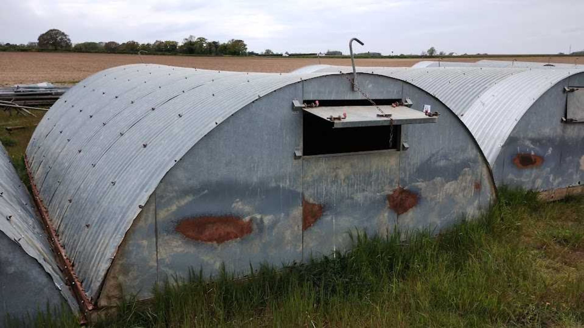 1 x 16' x 20' John Booth Dry Sow Hut - Image 2 of 2