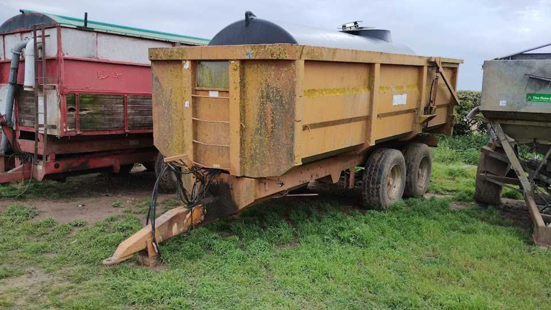 14t Richard Western Trailer (with tank)