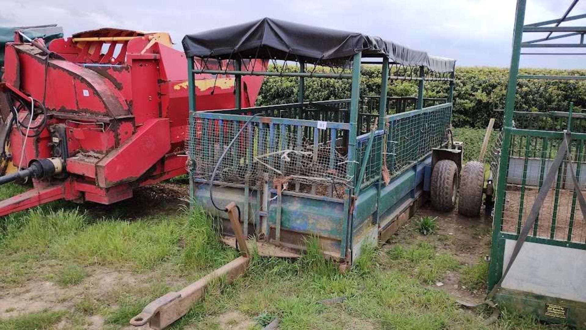 18ft Livestock Handling Trailer