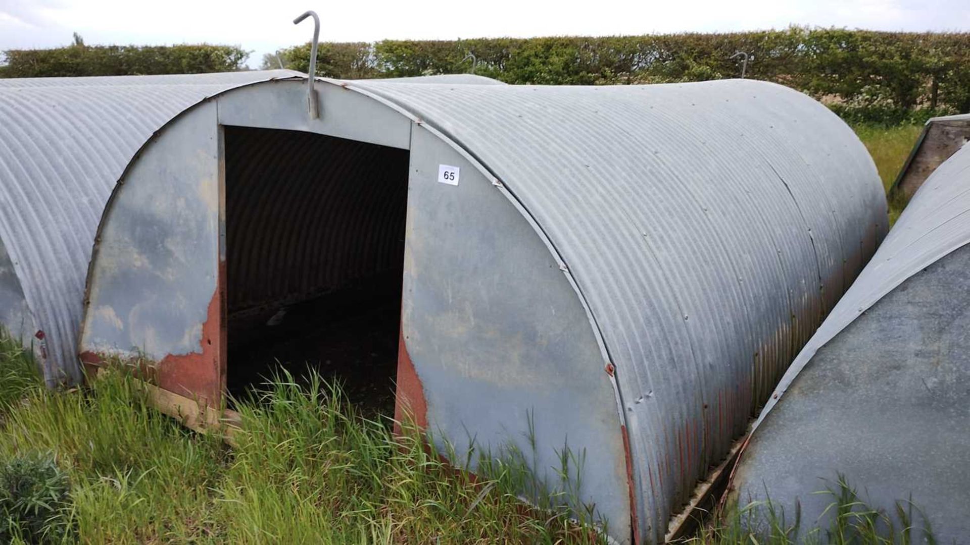 1 x 10' x 20' John Booth Dry Sow Hut - Image 2 of 2
