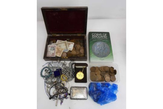 A collection of mixed coinage and costume jewellery; together with a 2008 Coins of England - Image 1 of 3