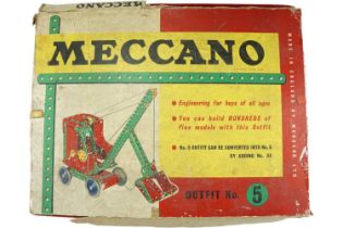 A Meccano No 5 set