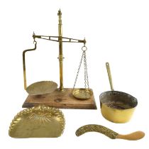 A set of Victorian W & T Avery brass and mahogany countertop beam scales and brass weights, the beam