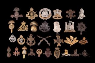 A small quantity of British army cap, collar and qualification badges etc