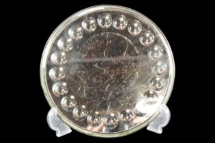 A late 19th / early 20th Century mirrored glass "sorcerer's mirror" style teapot stand, 17.5 cm