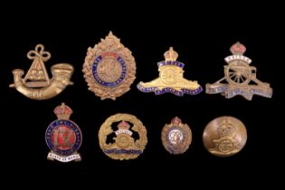 Sundry sweetheart brooches and regimental association badges