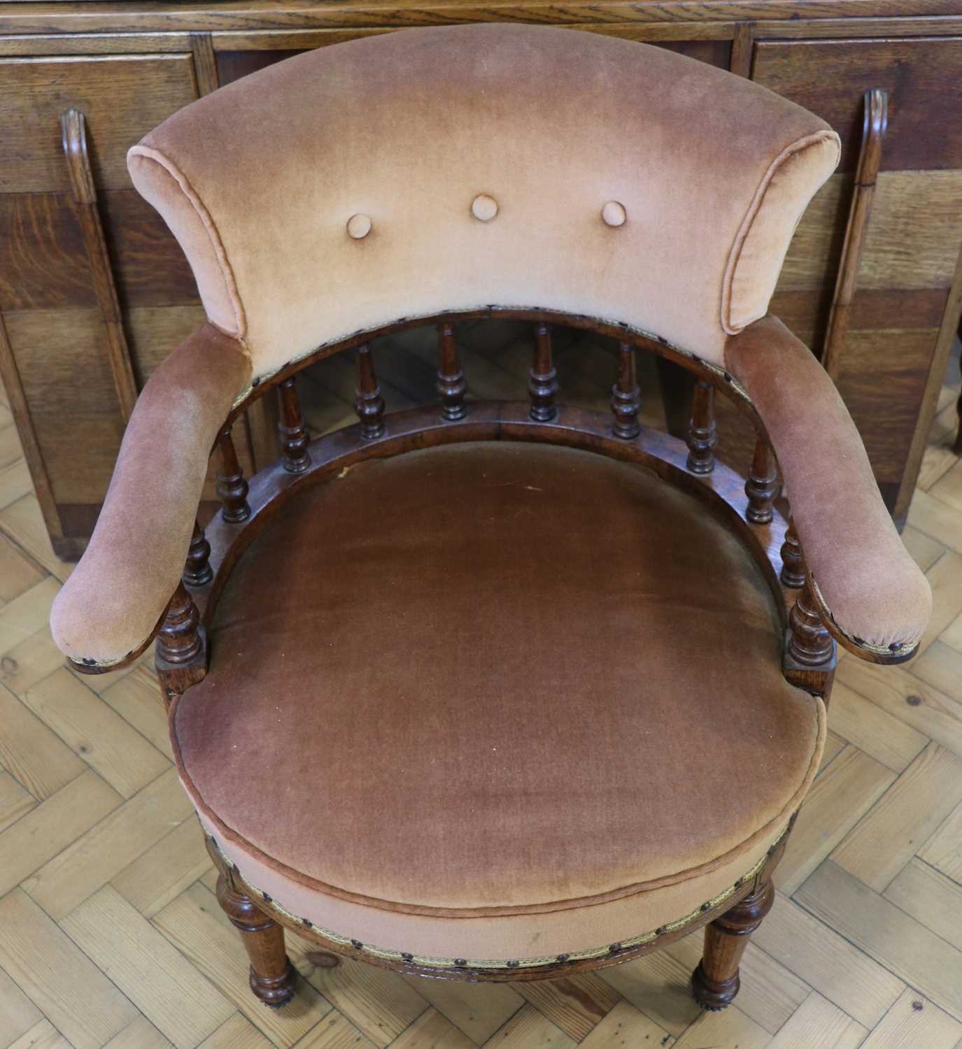 A Victorian upholstered oak tub armchair, 84 cm - Image 2 of 3