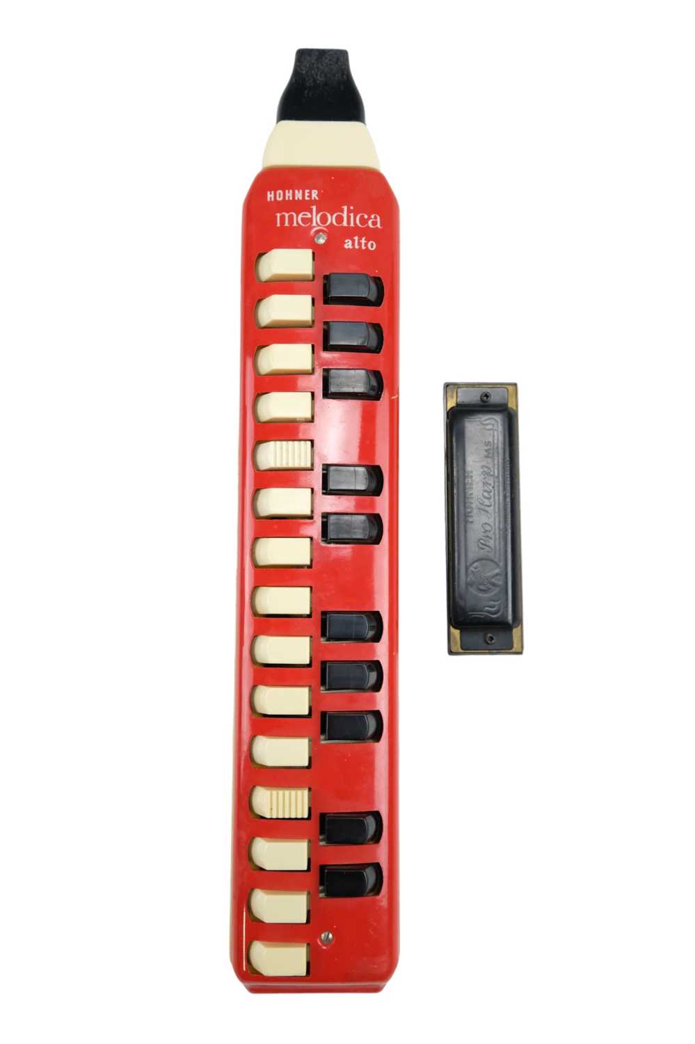 A Hohner Melodica Alto, circa 1970s, together with a Hohner Pro-Harp harmonica - Bild 2 aus 3